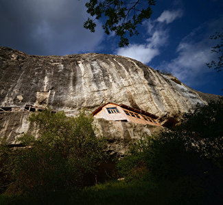 Пещерный монастырь Челтер-Коба