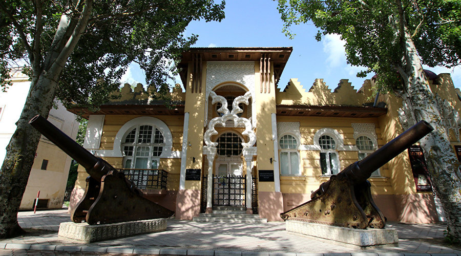 Здание Краеведческого музея в Евпатории
