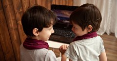 Дети на онлайн-обучении