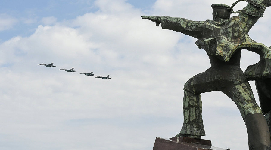 Памятник матросу и солдату в Севастополе