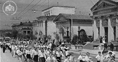 Старая фотография севастопольских пионеров