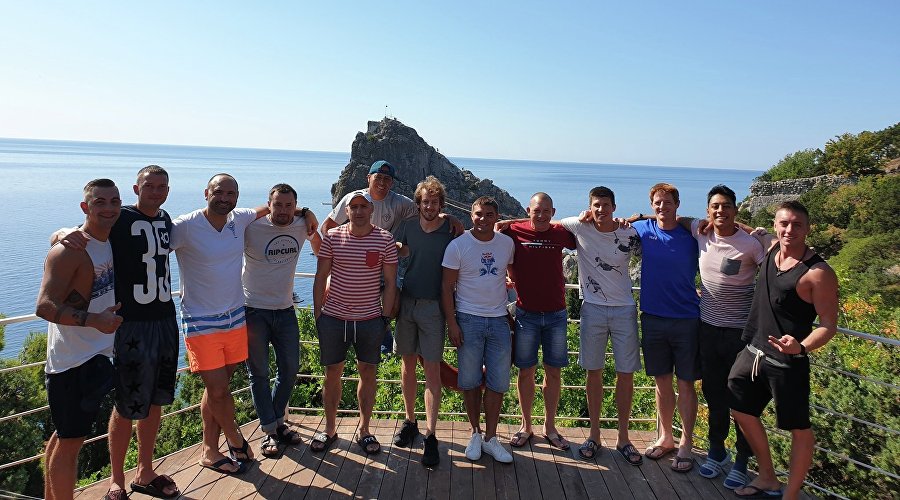 Участники Crimea Cliff Diving World Cup