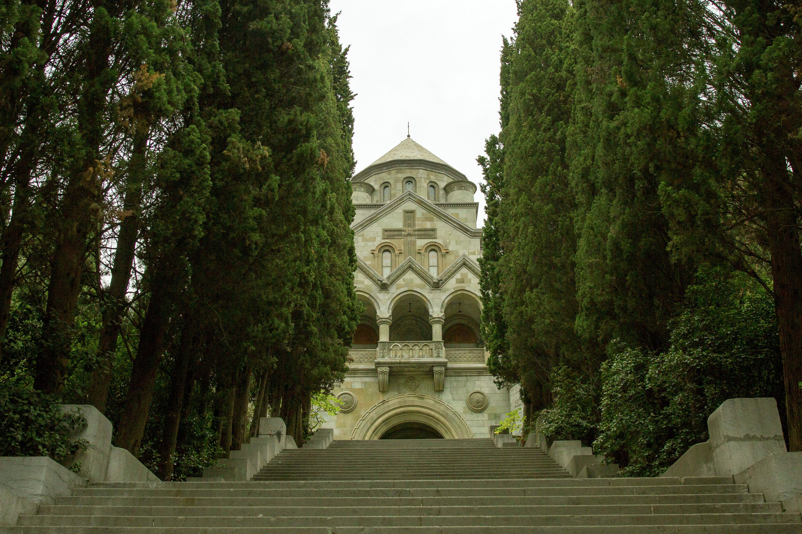 Армянский храм Святой Рипсиме 