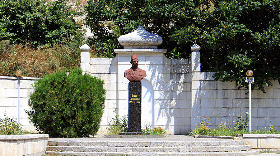 Памятник Гаспринскому
