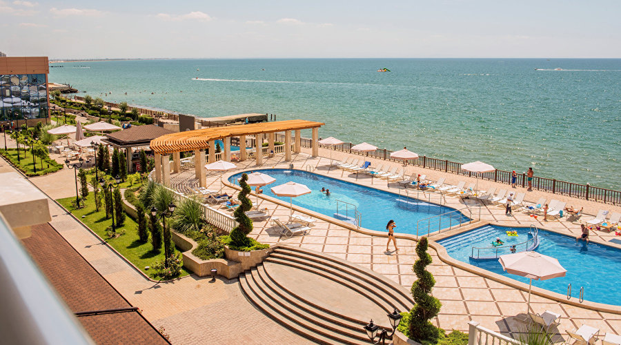 Три крымских отеля стали лучшими в России