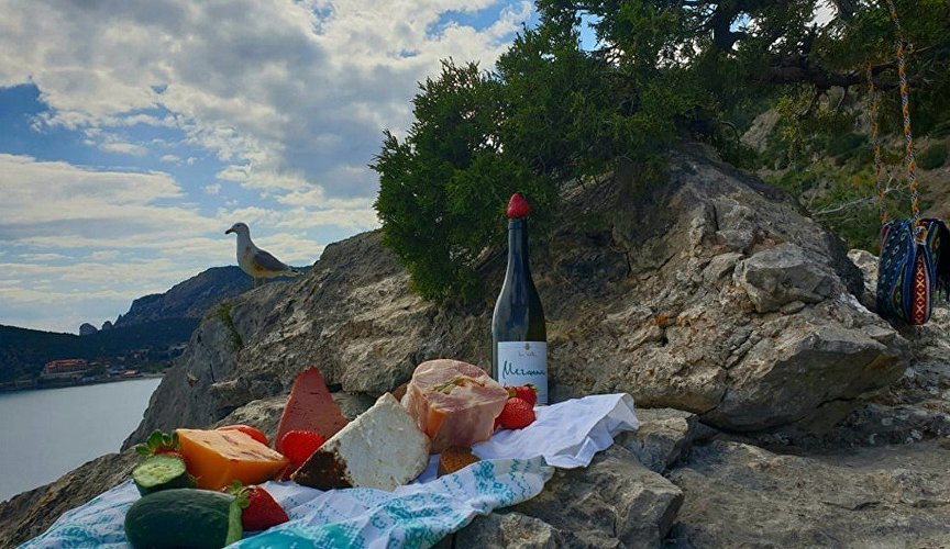 Picnic by the sea