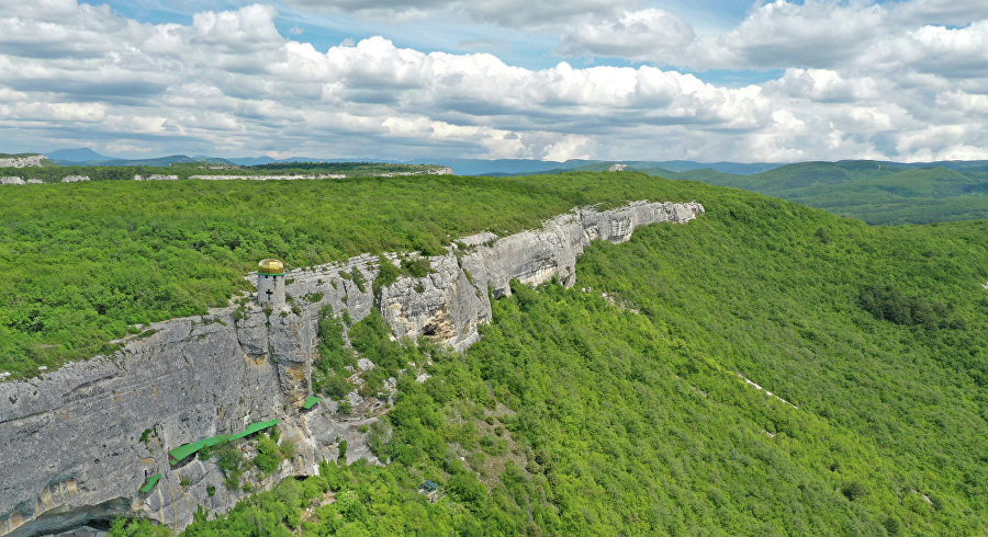 Минута волшебства: яркая природа Крыма с высоты птичьего полёта