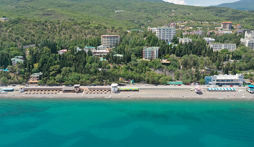 Весенний отдых в Крыму: какие акции и скидки предлагают отели ЮБК