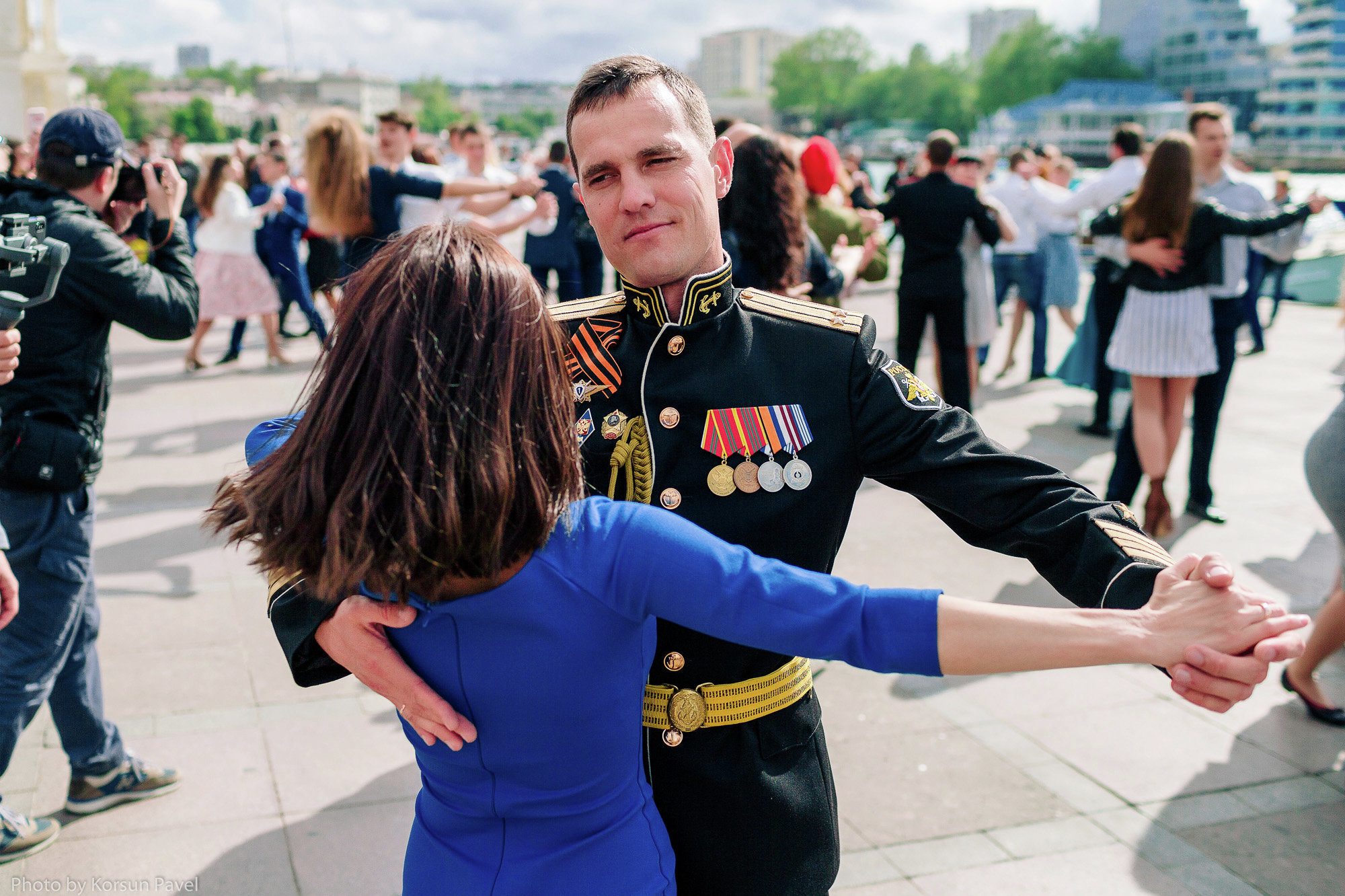 Участники акции «За Победу танцуй до победного!» Участники акции «За Победу танцуй до победного!»