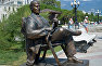 Памятник народному артисту СССР Михаилу Пуговкину на набережной
