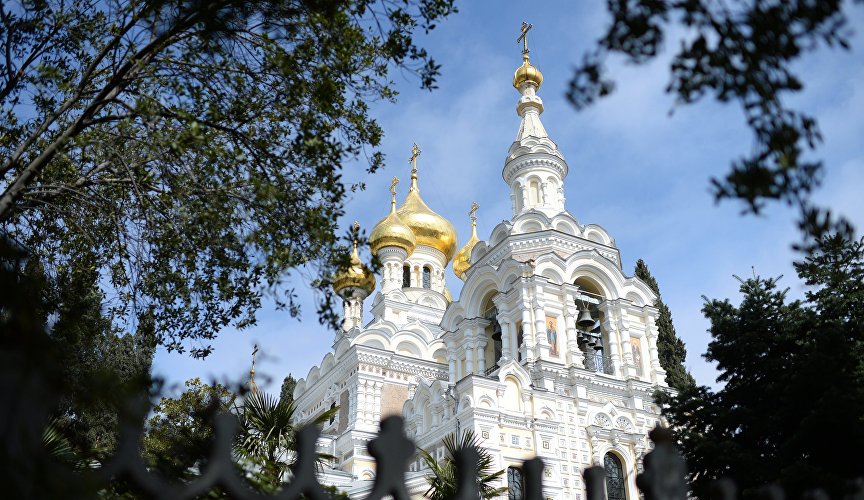 Собор Святого Александра Невского в Ялте Собор Святого Александра Невского в Ялте