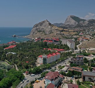 В Крыму ещё на месяц продлили ограничения в работе ТЦ, театров, кинотеатров и хостелов