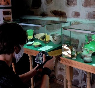 Средневековый Солхат: в Судакской крепости открылась новая выставка