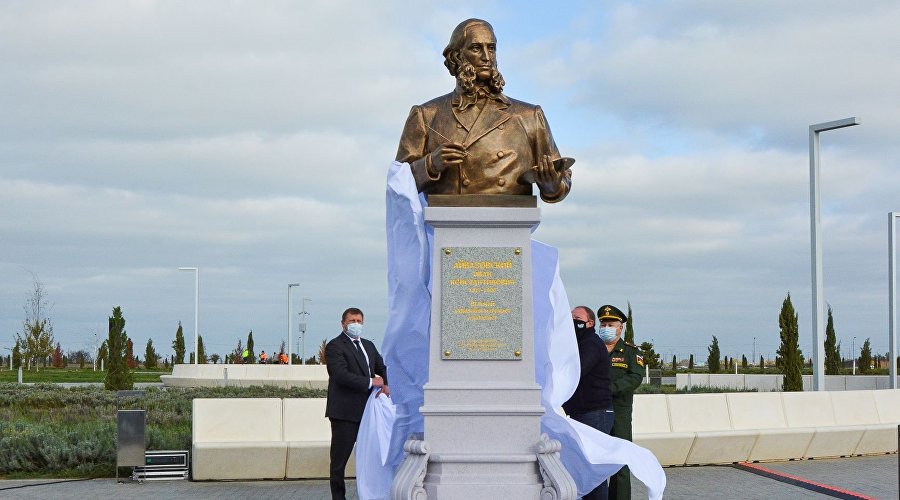 Открытие памятника Ивану Айвазовскому в аэропорту Симферополь