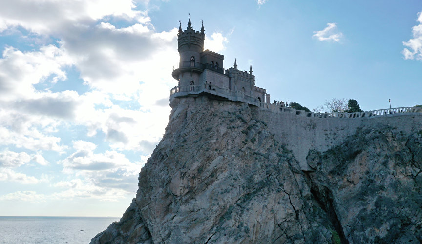 Дворец-замок «Ласточкино гнездо»