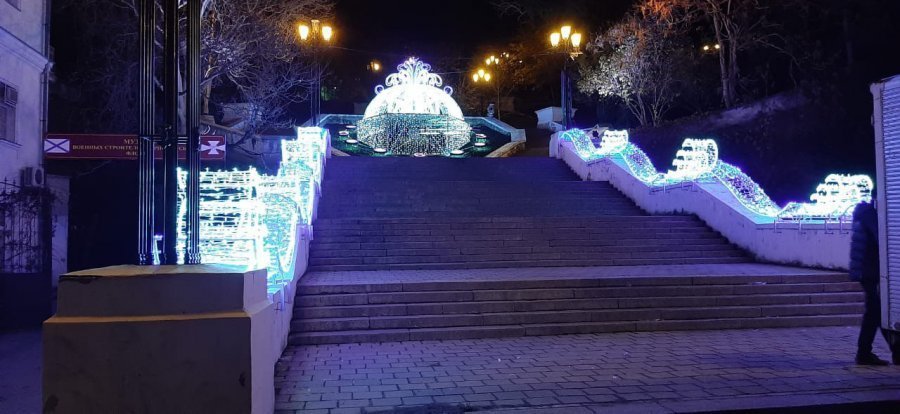 Новогодние арт-объекты в Севастополе 