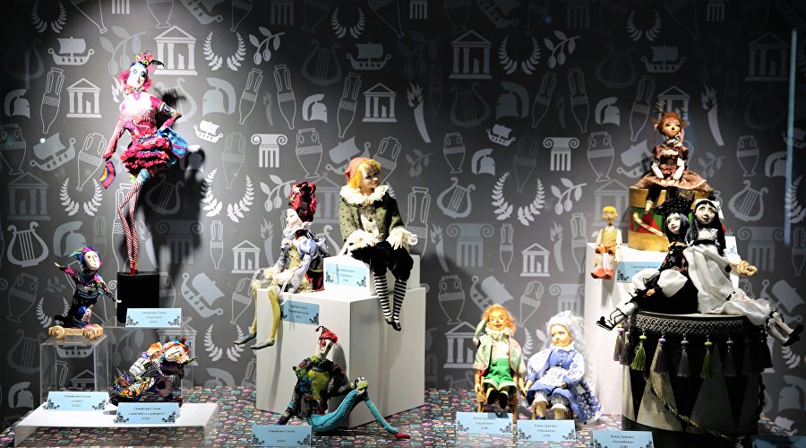 Выставка «Сказка кукольного дома»