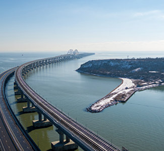 На новогодних каникулах Крымский мост пересекли более 100 тысяч авто