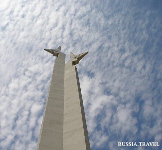 Памятник мужеству и героизму авиаторов-черноморцев