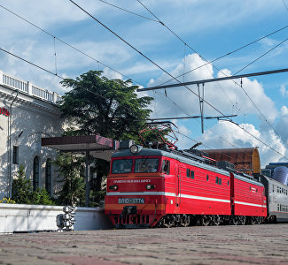 Открыта продажа билетов на дополнительные летние поезда в Крым