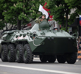 День Победы в Симферополе: военный парад, «Бессмертный полк», концерт