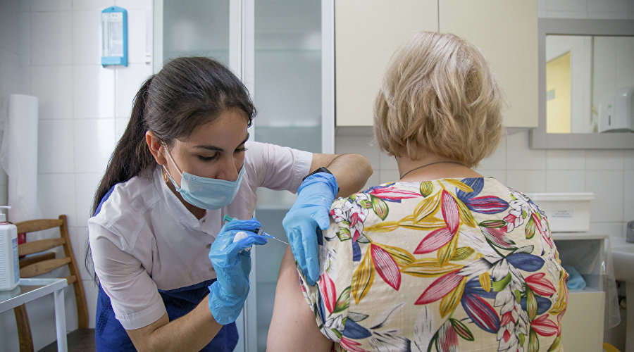 Вакцинация сотрудников санаторно-курортной отрасли в Крыму