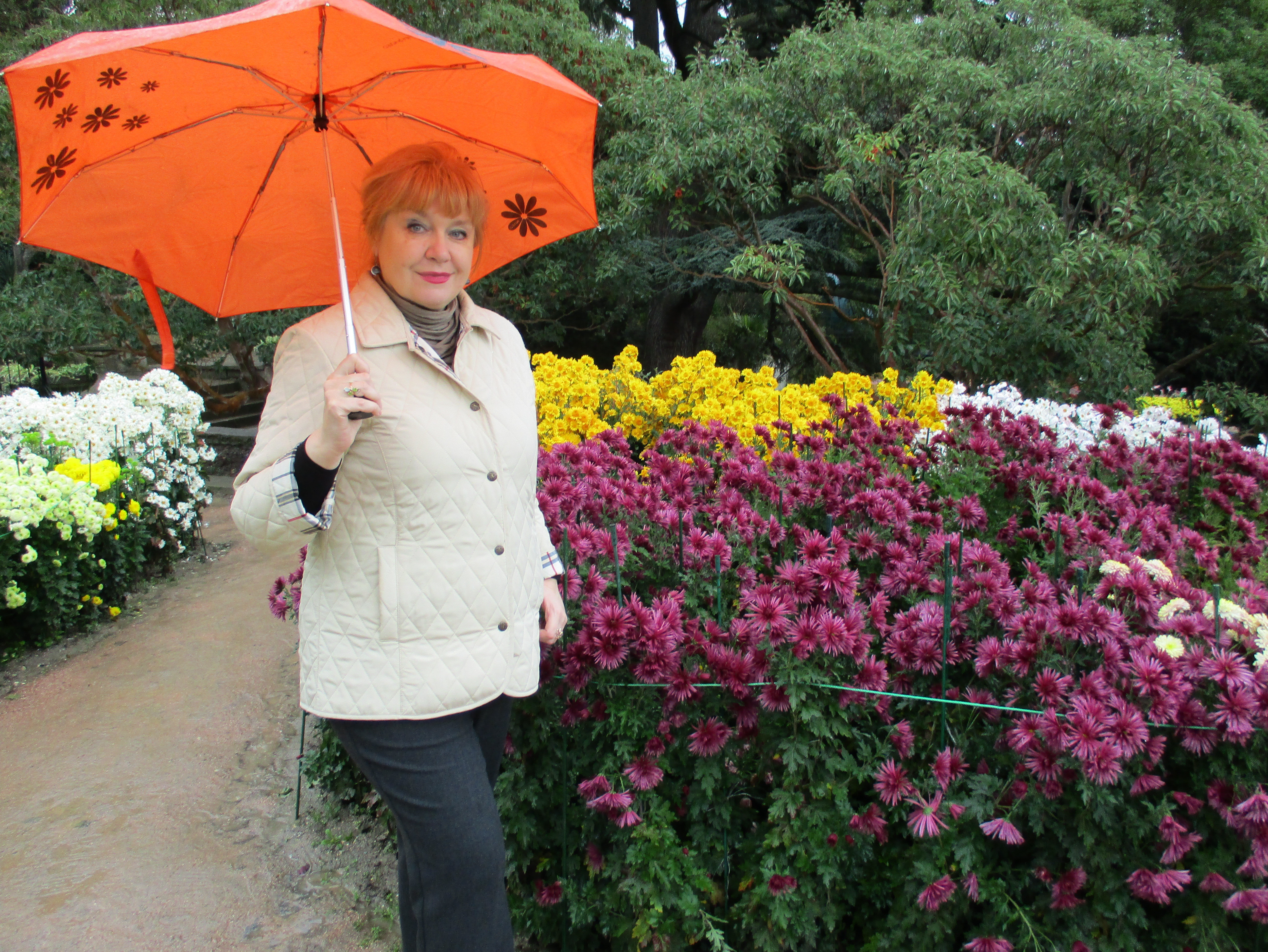 Людмила Касьяненко на балу хризантем в Никитском ботаническом саду