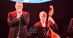 Алексей Кортнев с программой «Нес’JAZZ’ный случай»