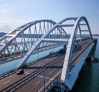 Автобусы по Крымскому мосту пустили в оба направления