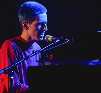 Резиденты «Тавриды» споют хиты в дуэте со звёздами российской эстрады
