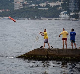 В Ялте прошла профессиональная «битва» матросов-спасателей