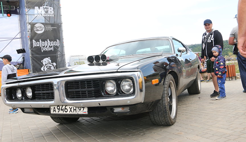 II Крымский фестиваль автомобилей «Мост»