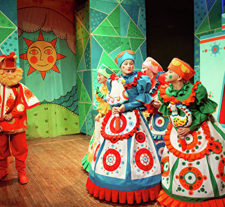 Стендап на четырёх лапах и комедия XVIII века: премьеры крымского ТЮЗа в ноябре