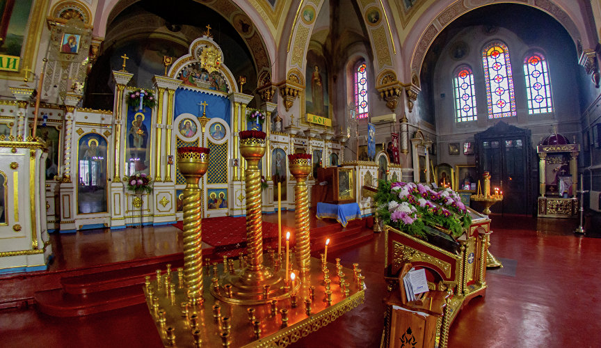 Внутренне убранство собора Казанской иконы Божией матери