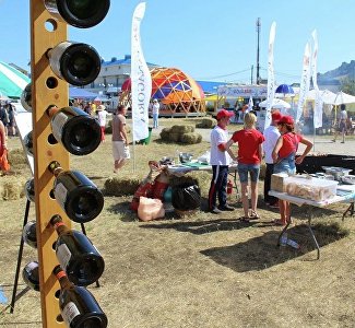 Солнце в бокале: как в Коктебеле проходит фестиваль In Vino Veritas