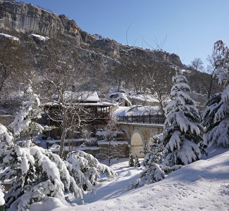 Непогода задержится: в Крыму продлили штормовое предупреждение