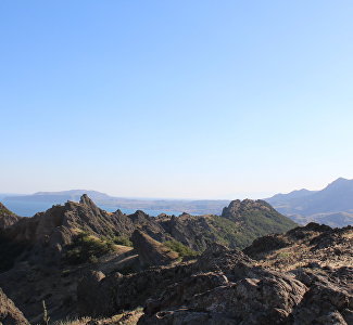 Туристов зовут на трейл по живописным местам Карадагского заповедника