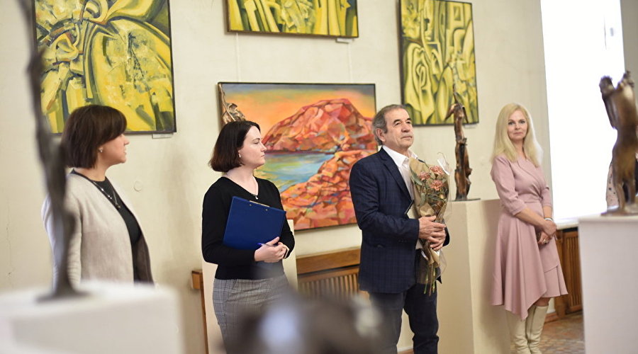 Открытие юбилейной выставки скульптора и художника Айдера Алиева