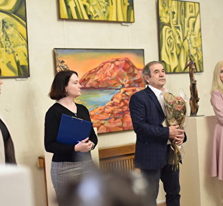 Визуальный диалог: в Симферополе открылась юбилейная выставка крымского скульптора