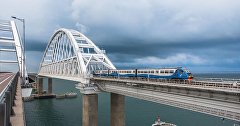 Рельсобус на Крымском мосту