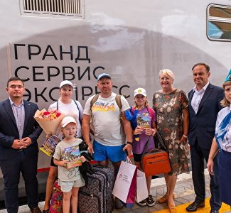 Пять миллионов пассажиров: на железнодорожном вокзале Симферополя встретили юбилейного гостя