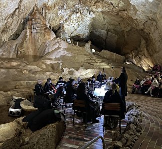 63 метра под землёй: видео концерта в Мраморной пещере