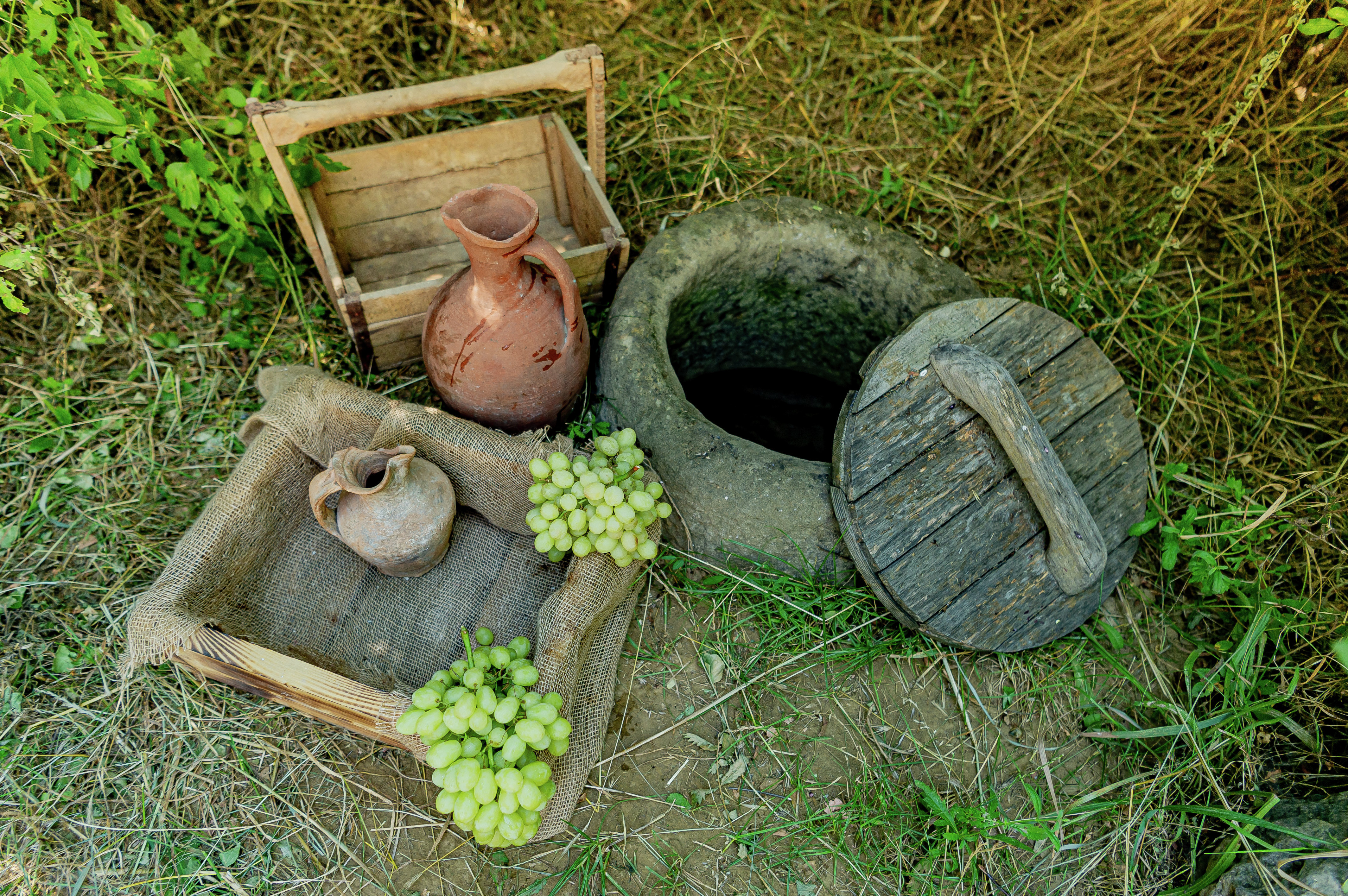 Античный колодец в винном парке &laquo;Долина Святого Саввы&raquo;