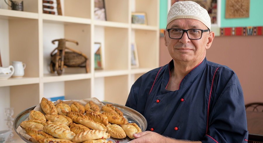 Национальная караимская пекарня «Уч-Янтык» в Симферополе