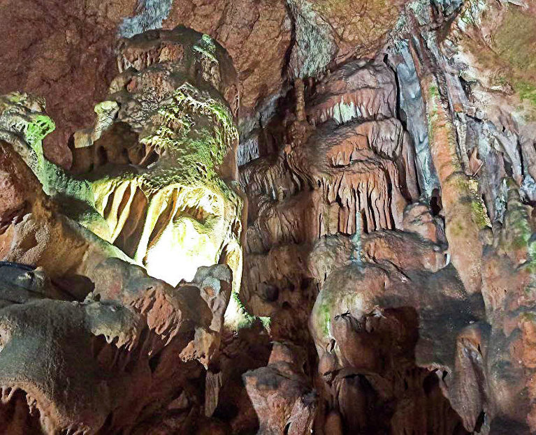 Скельская пещера 