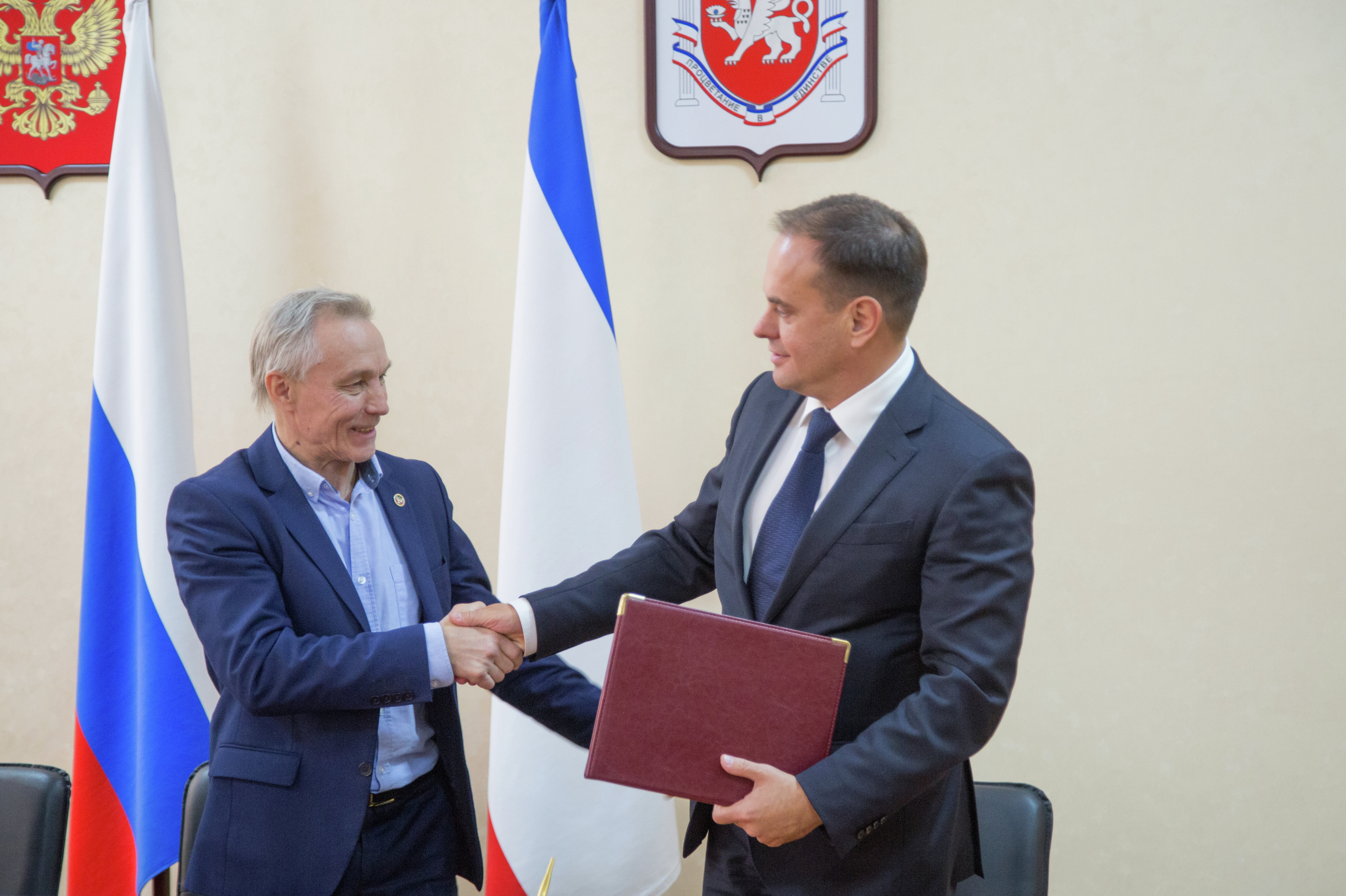 Подписание соглашения о сотрудничестве в туристической сфере между Республикой Крым и Донецкой Народной Республикой