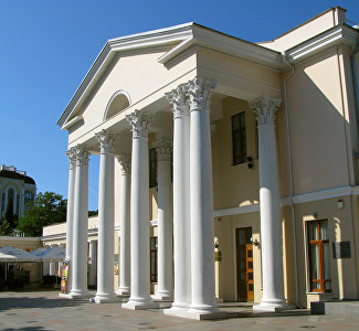 Ялтинский театр имени Чехова