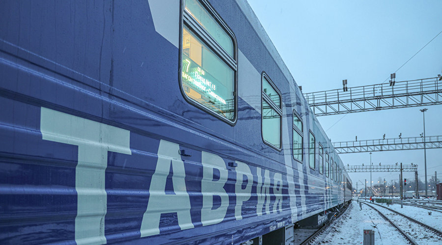 Новый вагон поезда «Таврия»