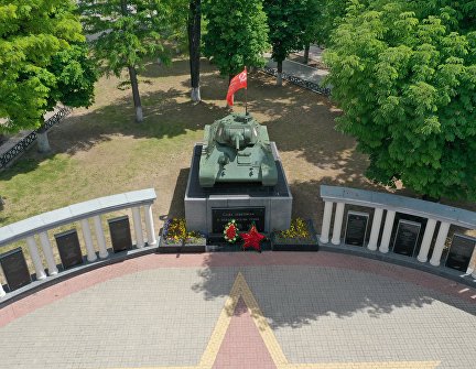 Памятник-танк Т-34 в Симферополе