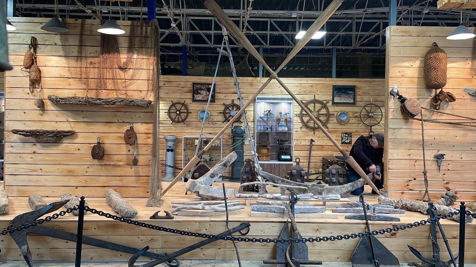 Морской музей якоря в Керчи